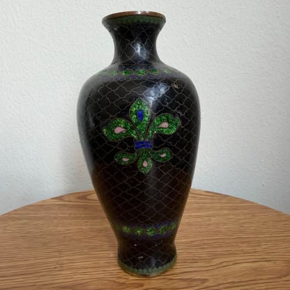 Vintage Black & Green Cloisonné Vase – Fleur de Lis Motif (As-Is / Damaged)